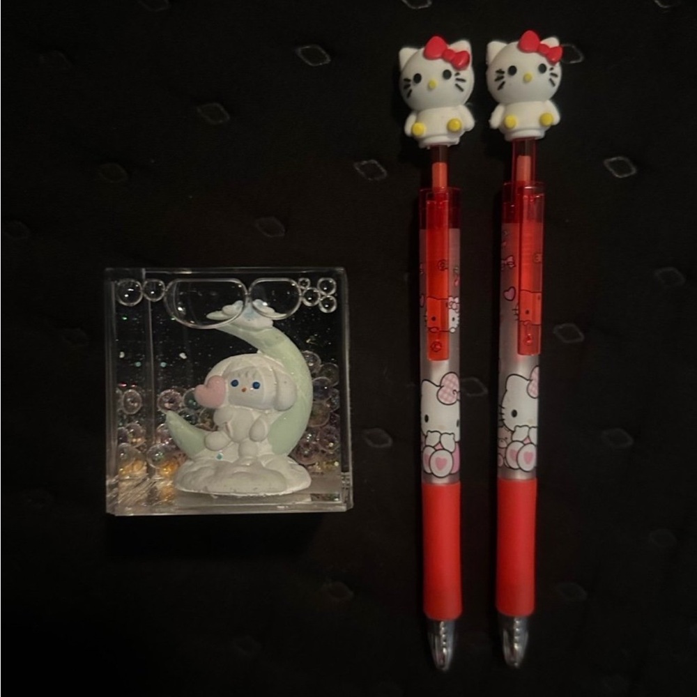 Hello Kitty Pens & Cinnamoroll Cube Shaker Set